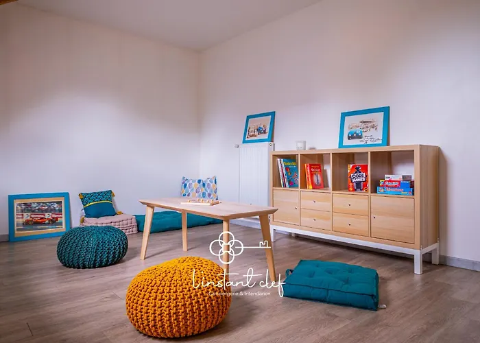 Semesterbostad Douceur Bucolique, Jardin & Mezzanine Cosy Parigné-lʼÉvêque