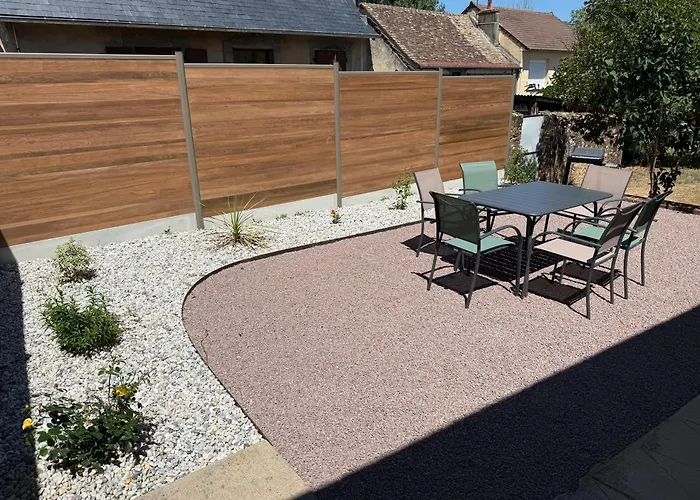 Douceur Bucolique, Jardin & Mezzanine Cosy * Parigné-lʼÉvêque